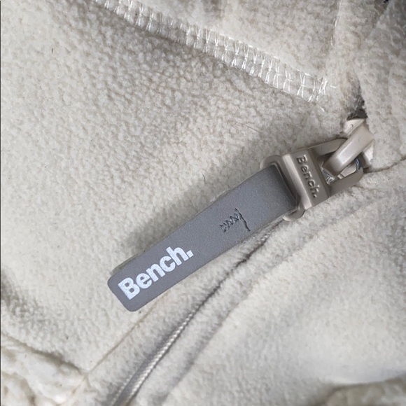 Fluffy Bench Vest - Picture 2 of 3